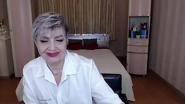 Sexy_milffa - cowgirl position on the bed