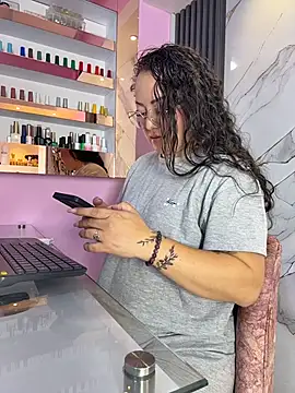 Nails_Lucia - Masturbation with fingers