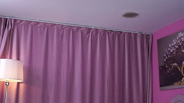 LaraBrynn - finger my pussy