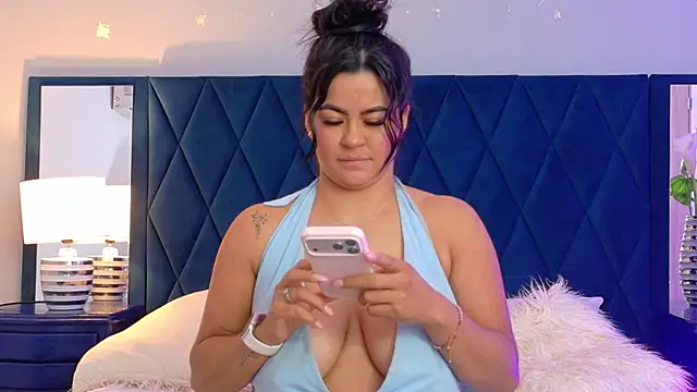 Margaret_Saunders - flash boobs +control 1 minute