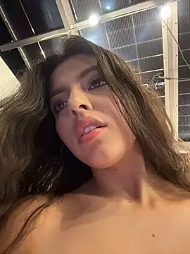 Natalia-acosta - RIDING DOING SQUAT ON THE TERRACE MALL