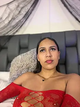 MiilaBlake - DOGGY STYLE FINGERING REALLY DEEP