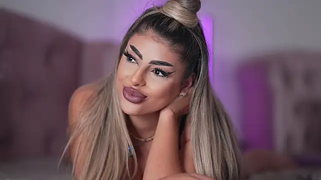Emma_godess - squirt fountain