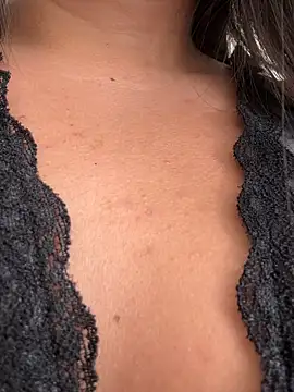 Emily_Gomezz - Ride dildo in ass