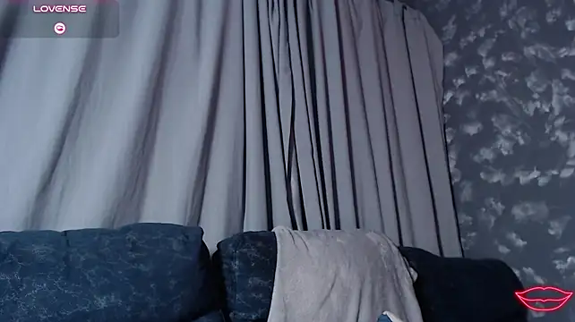 Tori-just - Tease and rub my clit
