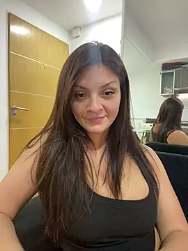 Danielaeliana - Cabalgar dildo de espaldas