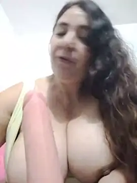 Cachonda69- - Masturbacion con vibrador y dildo...😈😈