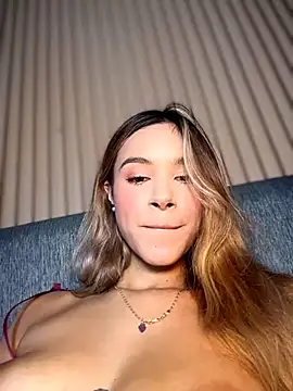 Natalia__vidal - RIDE DILDO IN SQUATSSSS IN PUBLIC