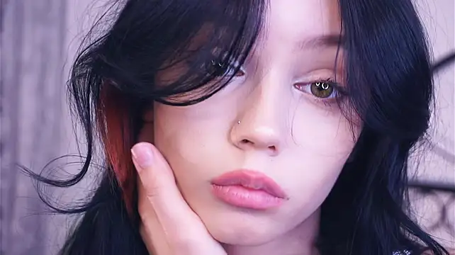 CherryKahae - make my lips wet close up
