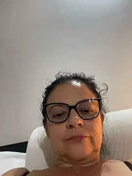 Sharongirl07 - Fingen un tío squirt