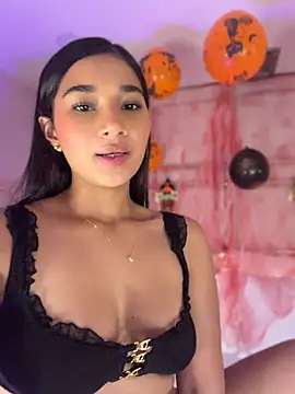 AlessiaVallmont - DOGGY pussy fuck & DOMI on my clit