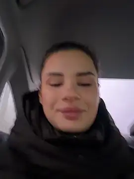 MiraReach - Play with wet pussy 🐈