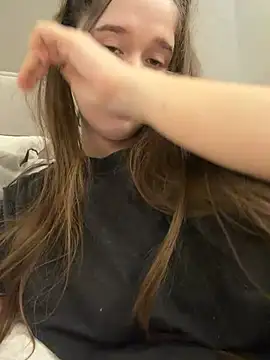 HornyGirlH - 2 FINGER IN PUSSY