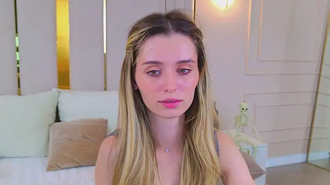 MarybethSnow - suck a dildo