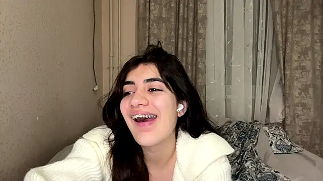 Ledi_Asthik - shake my boobs