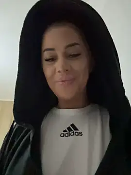 KirstieVegas - Ctrl my pussy with ur vibe🎁LT