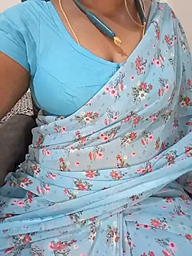 Tamil-hotwife - Ass show