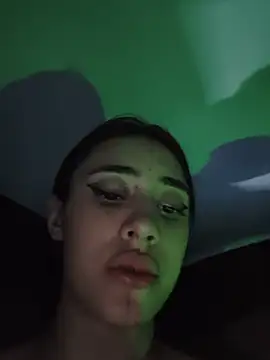 Ariana_colliinss - milk inside