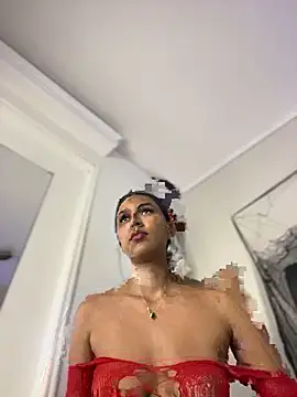 MiilaBlake - DOGGY STYLE FINGERING REALLY DEEP