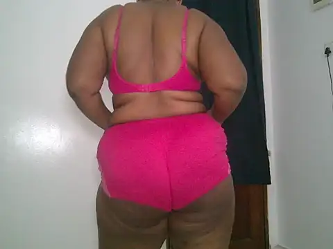 African_Bigjuicyass - Anal show daddy