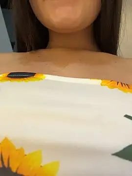 Gaby-Herrera - FUCK MY PUSSY IN MENS BATHROOM👿🥵