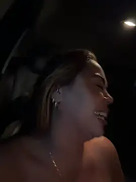LariiHotWife - Indo embora com o cara que conheci
