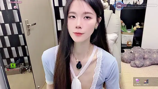 Yueyue-MM - 下空M腿黑絲誘惑送控制3分钟
