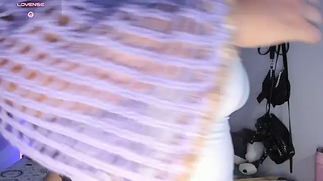 _iamrousie_ - Squeeze ass hard