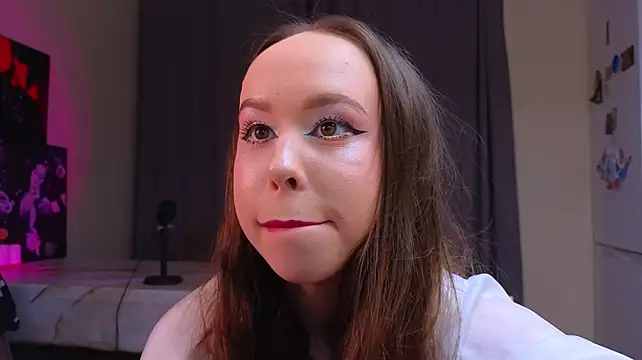 PixiAlise - show asshole in doggy