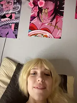 EasyPease - fuck with my dildo
