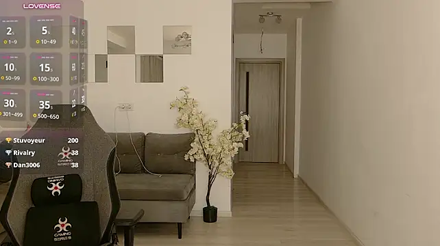 LovelyBianca - PUSSY PLAY 😈💦