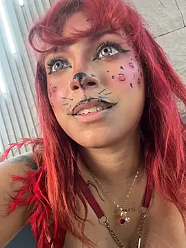GiaRedd - Cucumber in my pussy 🥒😳