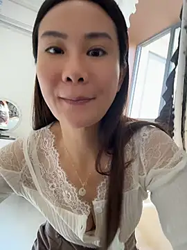 Yioyio-666 - jj抽插1分钟，最后完成任务可得小粉控制1分钟