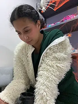 Chloefixxx - fingering until the uniform is soaked