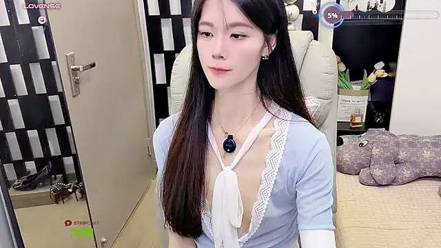 Yueyue-MM - 下空M腿黑絲誘惑送控制3分钟