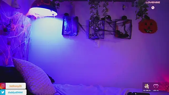 Daddysgirl1_ - clamps in tits
