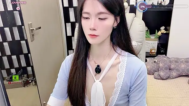 Yueyue-MM - 下空M腿黑絲誘惑送控制3分钟