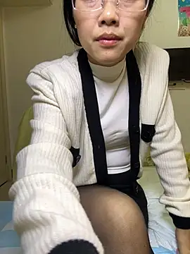 Yuyu7788 - 全裸5分钟