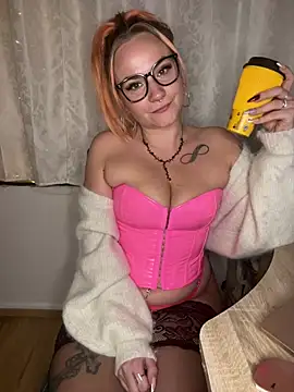 Fiebie_licious_ - Hard spanking 5x 🔥