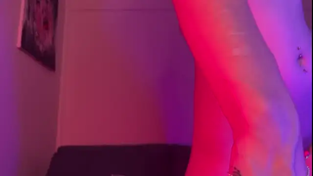 LexiLuxAus - MAKE ME CUM (DOING PRIVATES, C2C)