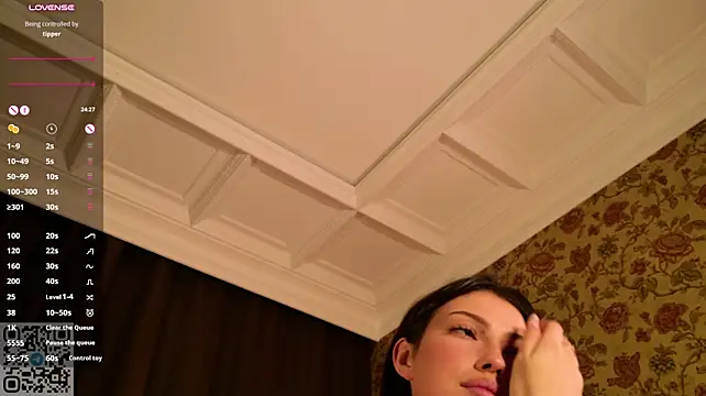 Miley_Shine - Touch tits, massage those cuties