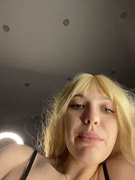 EasyPease - fuck with my dildo