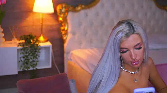 Juicy_Jessye - dildo fuck missionary 😈