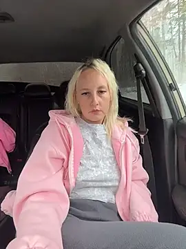 MerlinDave - Finger pussy/naked ✌️🤫🤤