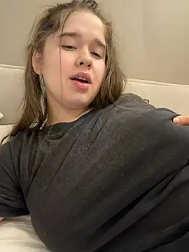 HornyGirlH - NAKED ORGASM IN TICKET SHOW