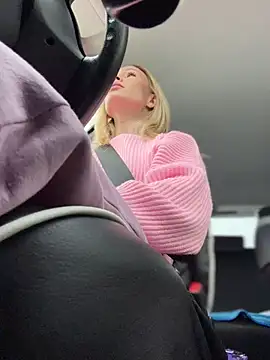 LavenderHot - Show boobs