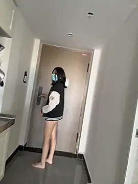 Xixi2881 - 女儿不穿裤子拿外卖
