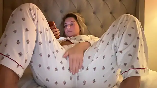 Erincheshire - LT GETS SNAP AND 2 SEXTAPES