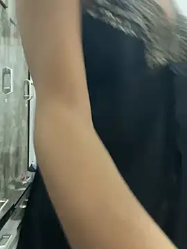 Badgirlgigi - Enfiar dedinho na buceta