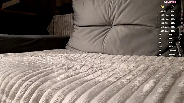 Mirrrra1 - Hand in panties & rub my pussy gentley!